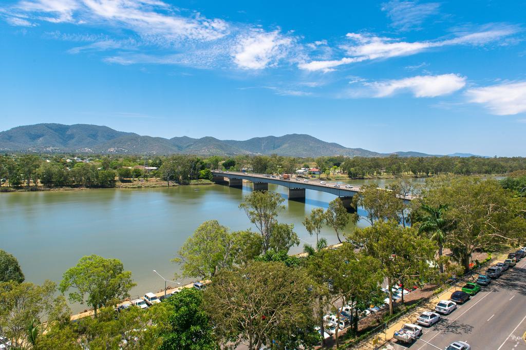 Empire Apartment Hotel Rockhampton Exterior photo